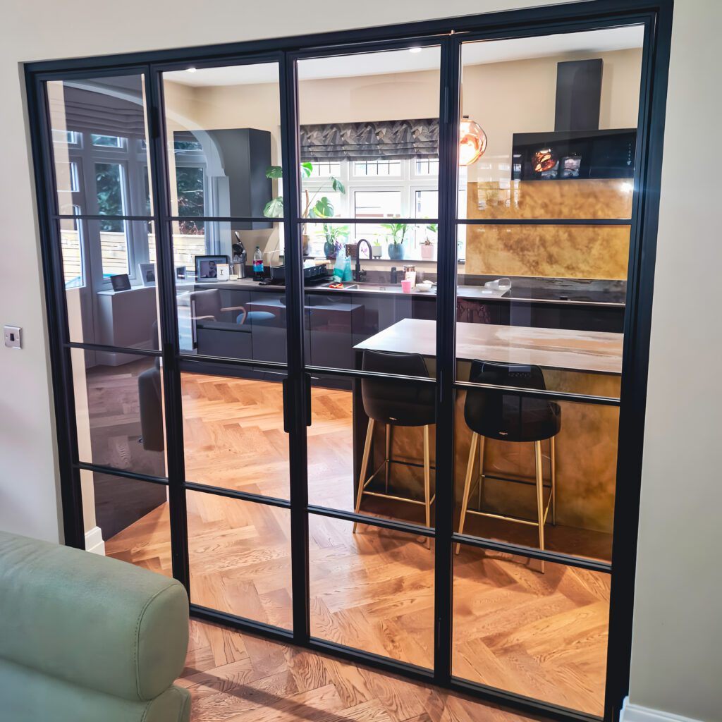 Domestic, Manchester