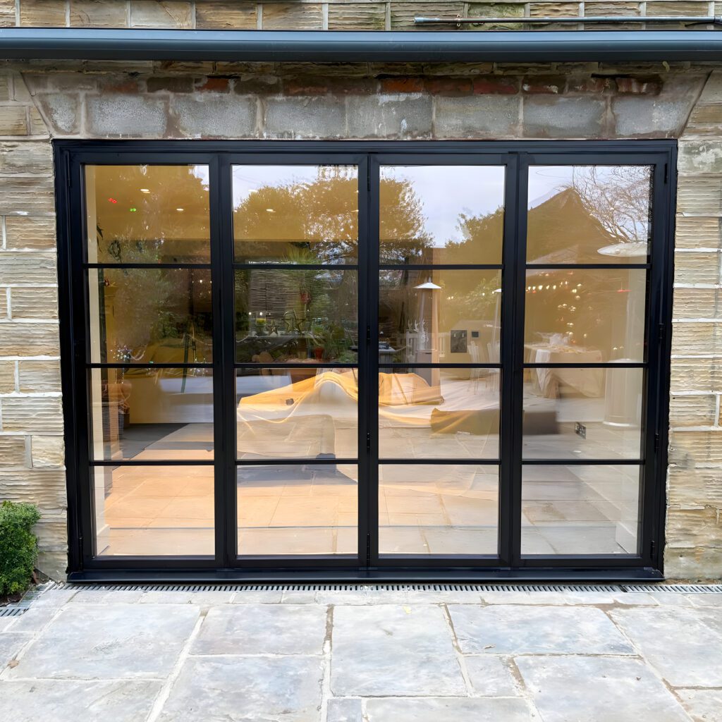 External Bi-Folding, Sheffield